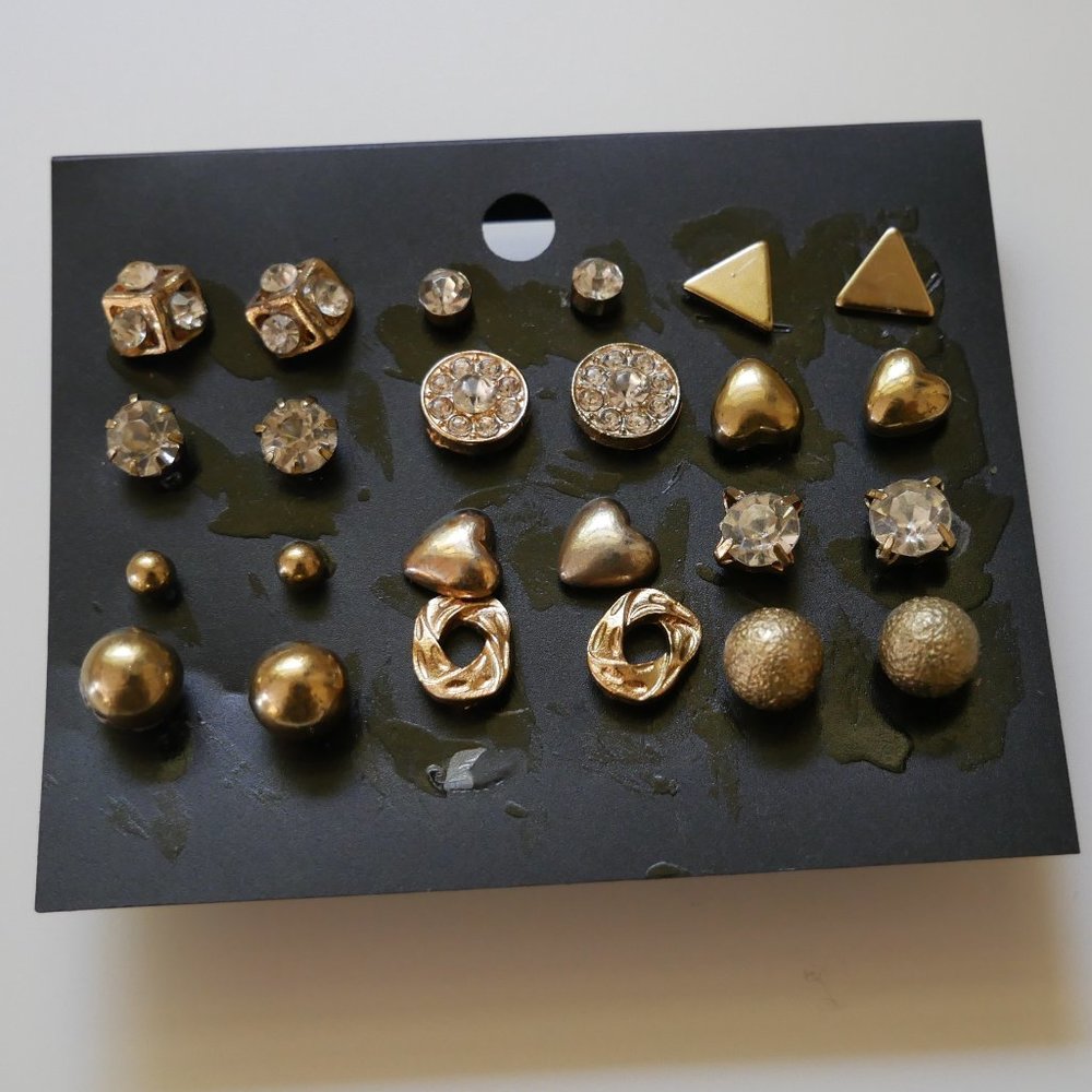 Earrings 12 pairs